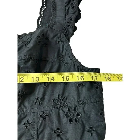 Gap Eyelet Flutter Sleeve Tank Top Women’s Sz L Black Buttons Cottagecore - Picture 5 of 7
